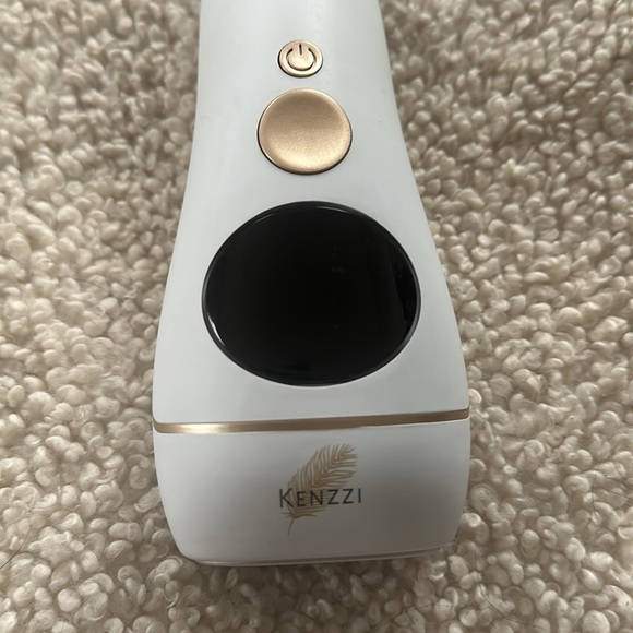 Kenzzi ILP Pro Hair Removal Handheld Device - Picture 3 of 6